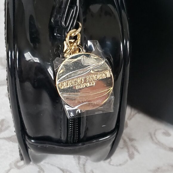 NWOT GIORGIO ARMANI Parfums Black sequins over patent leather zippered pouch - Picture 5 of 9